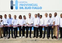 Presidente Abinader entrega dos obras de salud a Pedernales